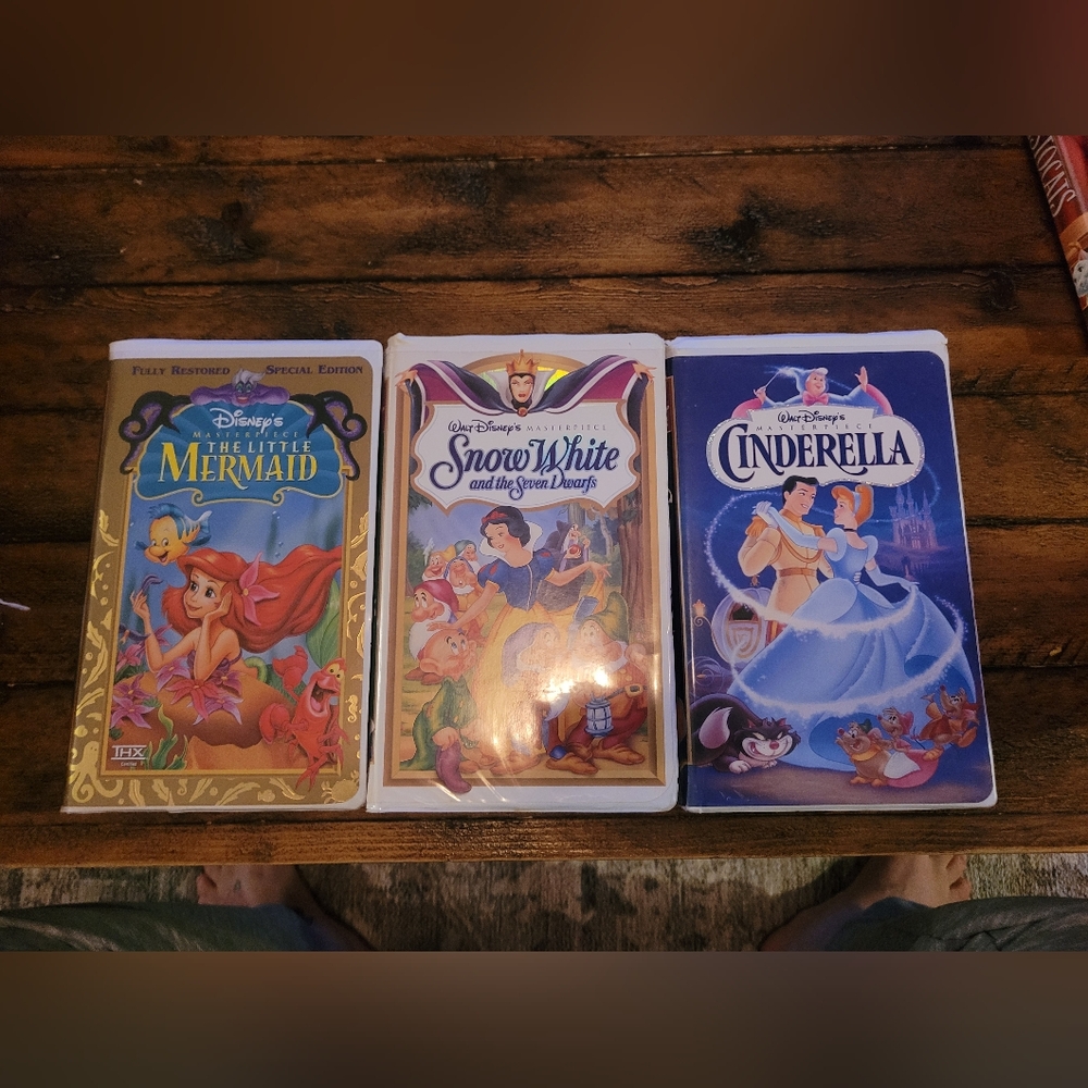 Lot of Disney VHS. Little Mermaid, Cinderella, and Snow White